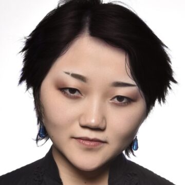 Ari Headshot